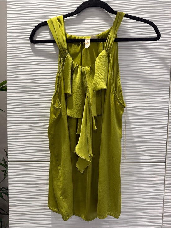 Adiva Tops - Adiva silk Lime Green Top with Brand Tag